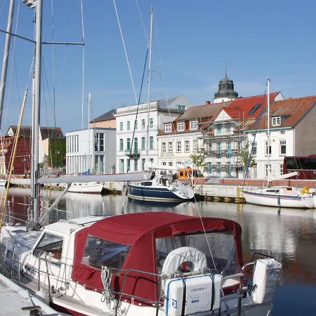 Achtern De Heeg In * Ueckermunde